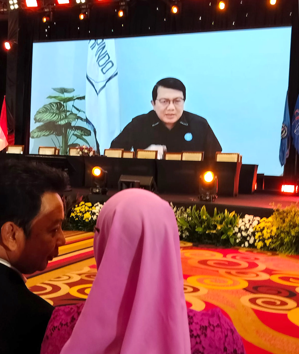 Menghadiri Undangan Wisuda ke - 29 Universitas Satya Negara Indonesia (USNI).